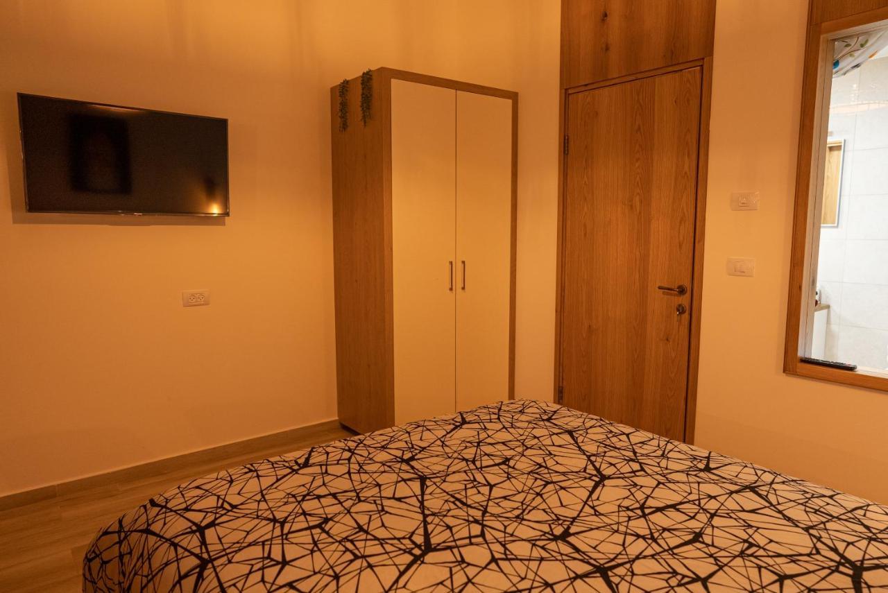 Sunset B&B Ein Kinya Exterior foto