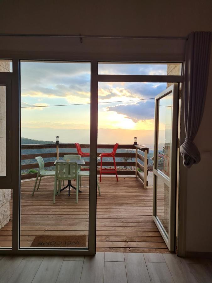 Sunset B&B Ein Kinya Exterior foto